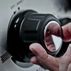 Broil King Crown 440 -Weben Geschaft Crown Knob Turn 01