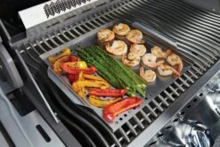 NAPOLEON Multifunktionaler Grill-Topper Inkl. Zedernholz-Planke (70026) -Weben Geschaft NAPOLEON Multifunktionaler Grill Topper Mit Zedernholz Raeucherbrett 2
