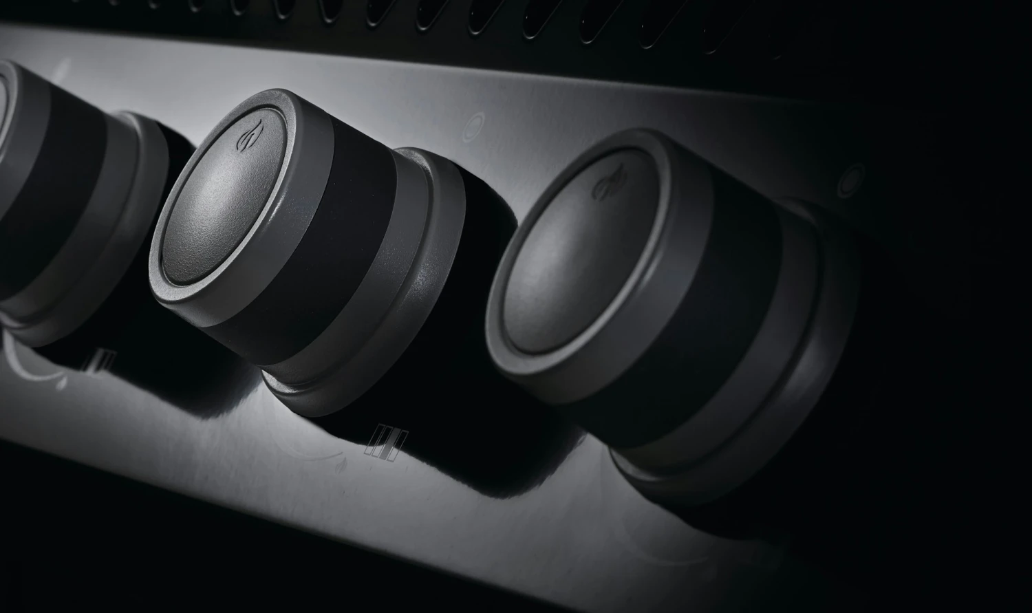 NAPOLEON Rogue 425, Mit Heck- Und Seitenbrenner, Schwarz, Inkl. Drehspieß 4 NAPOLEON Rogue 425, Mit Heck- Und Seitenbrenner, Schwarz, Inkl. Drehspieß – Bild 4