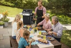 Weber Spirit EP-335 Premium GBS Inkl. Drehspieß -Weben Geschaft Spirit EP335 Lifestyle 3 rgb