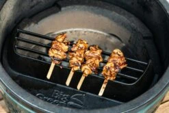Big Green Egg Satay Grill -Weben Geschaft Webversion Chicken sate BigGreenEgg 2019M04 9
