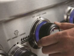 Broil King Regal 690 Inkl. Abdeckhaube, Gussplatte & Wokeinsatz 19 Broil King Regal 690 Inkl. Abdeckhaube, Gussplatte & Wokeinsatz -Weben Geschaft broilking REGAL XL SCHWARZ FEATURE 05